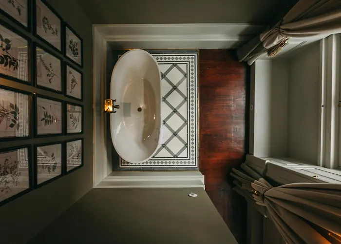 Torel 1884 & Pensión 4*